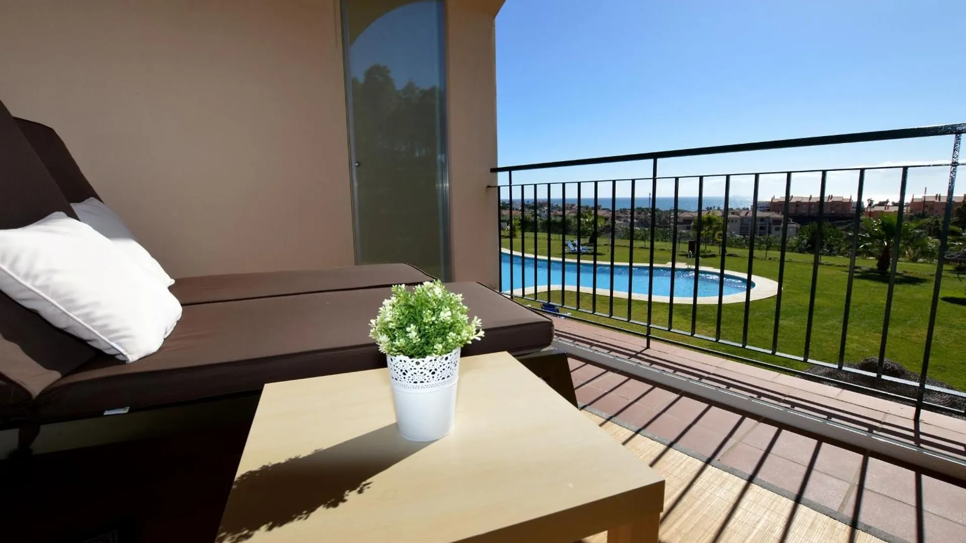 Apartment Pinares De Mijas 2 Bed Apt El Faro